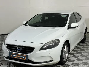 Used 2015 Volvo V40 D2 Elite Used 2015 Volvo V40 D2 Elite