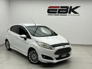 Used 2015 Ford Fiesta 5-door 1.0T Titanium auto