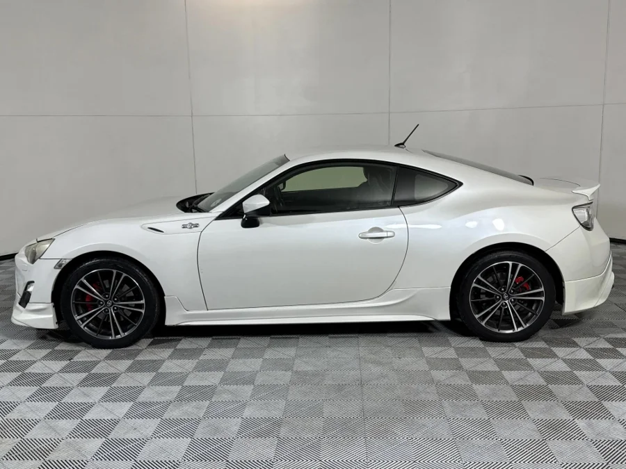 Used 2013 Toyota 86 2.0 high auto - WeBuyCars Midstream