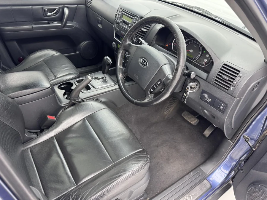 Used 2009 Kia Sorento 3.8 V6 4x4 automatic - EBK Auto
