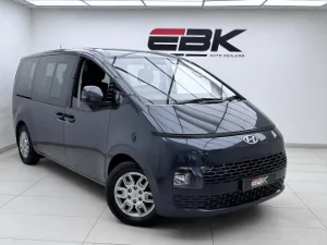 Used 2022 Hyundai Staria 2.2D Executive 9-seater