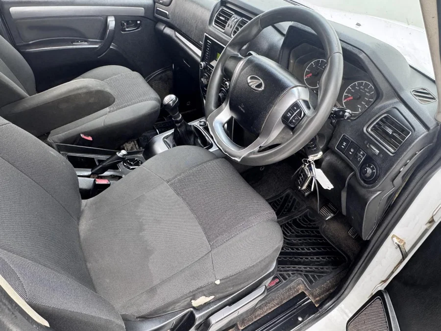 Used 2023 Mahindra Pik Up 2.2CRDe double cab 4x4 S6 manual - EBK Auto