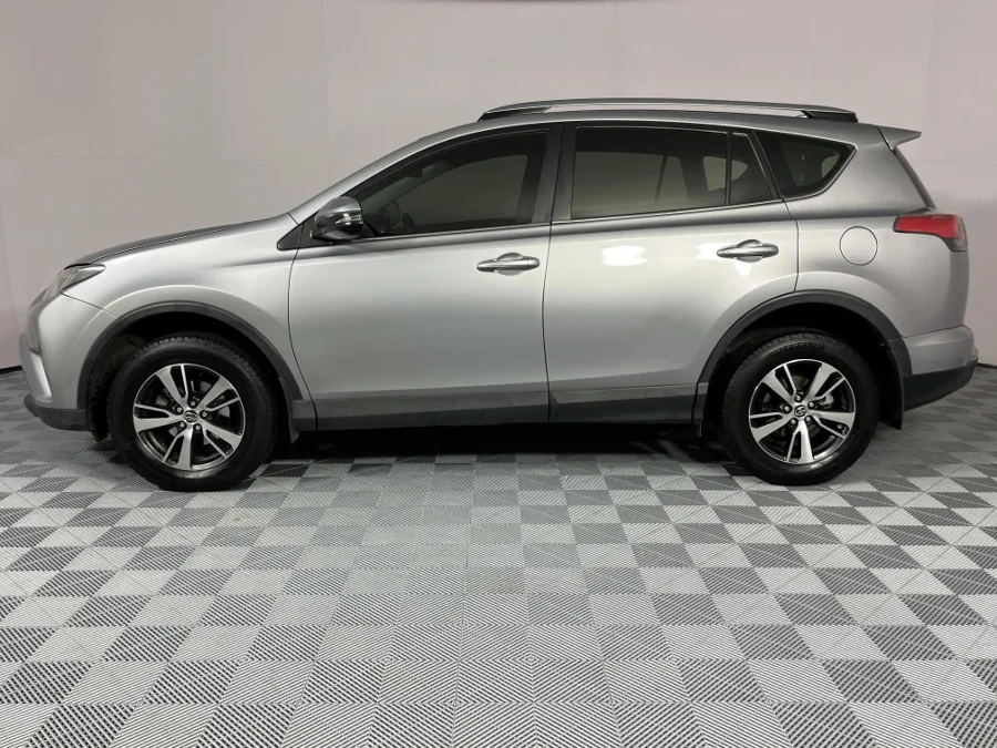 Used 2017 Toyota RAV4 2.0 GX auto - WeBuyCars Lansdowne