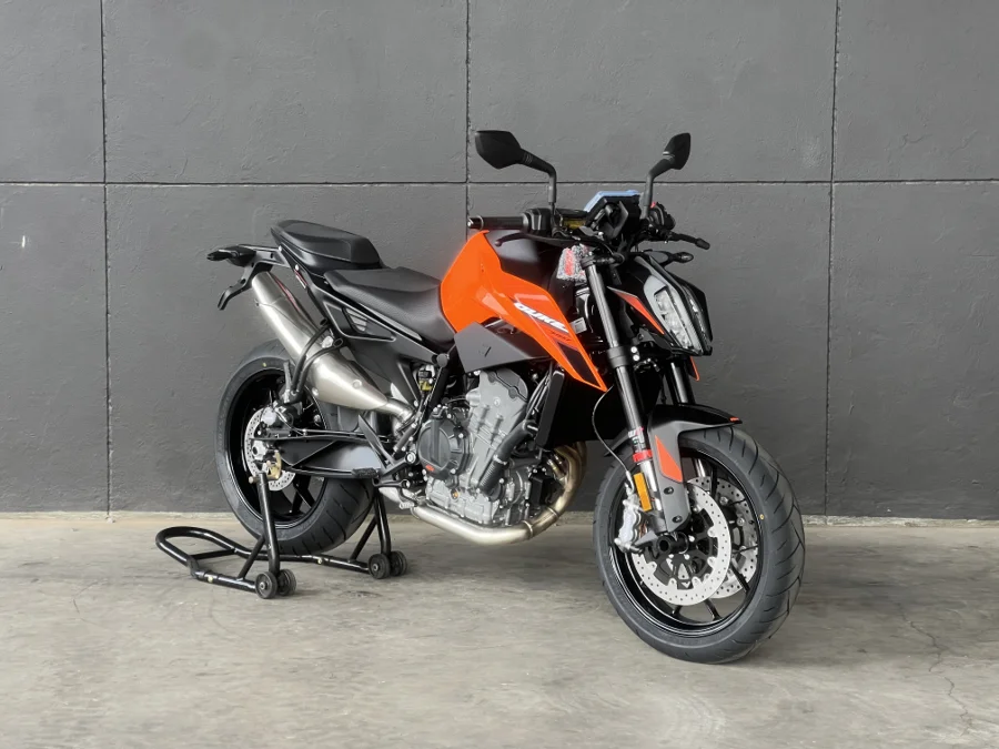 KTM 790 DUKE - FAST KTM