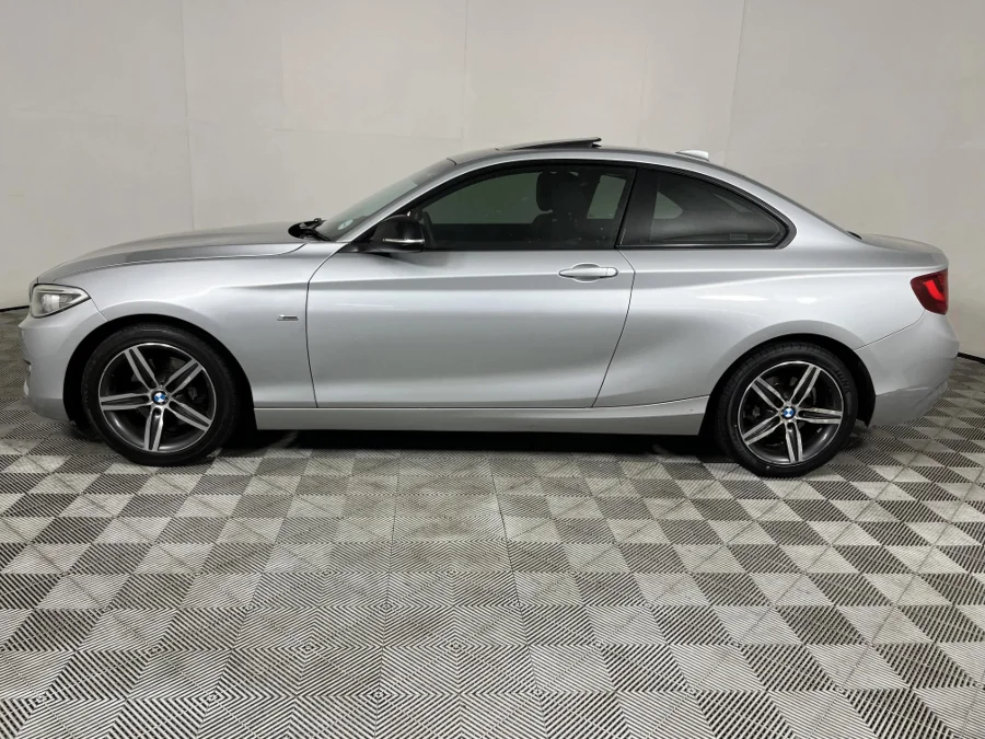 Used 2016 BMW 2 Series 220i coupe Sport Line - WeBuyCars The Dome