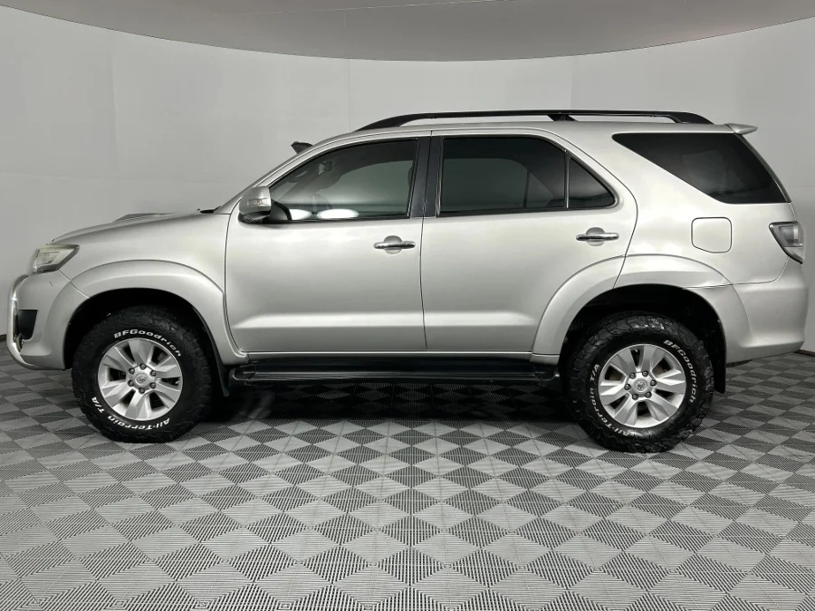 Used 2013 Toyota Fortuner 3.0D-4D 4x4 Limited auto - WeBuyCars Richmond