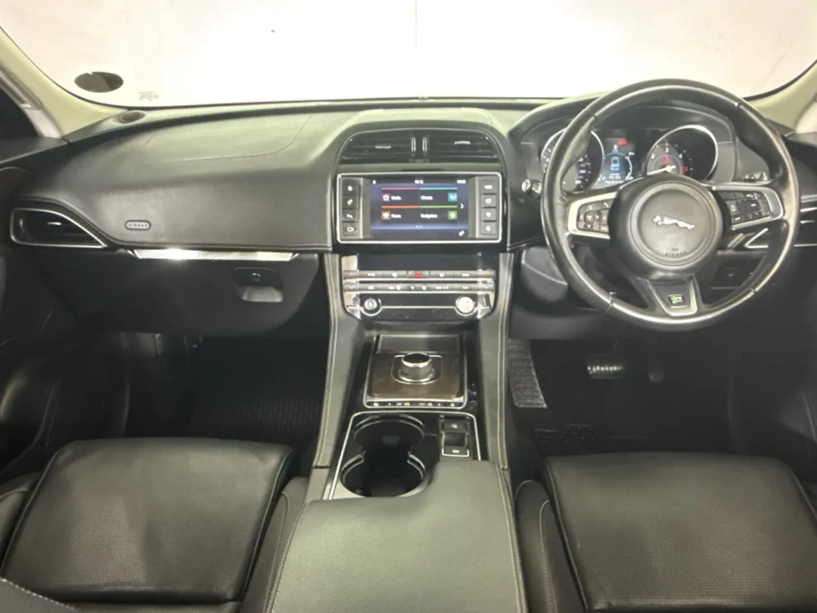 Used 2017 Jaguar F-Pace 30d AWD 300 Sport - WeBuyCars Midstream