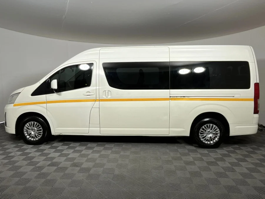 Used 2019 Toyota Quantum 2.8 SLWB bus 14-seater GL manual - WeBuyCars The Dome