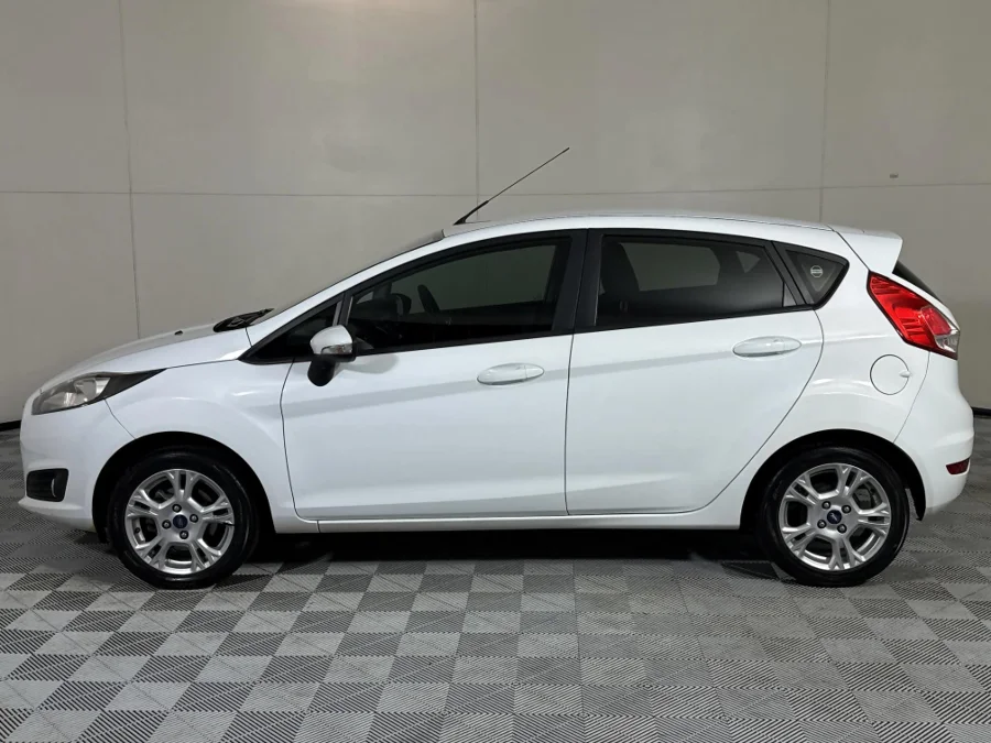 Used 2016 Ford Fiesta 5-door 1.5TDCi Trend - WeBuyCars Silverlakes