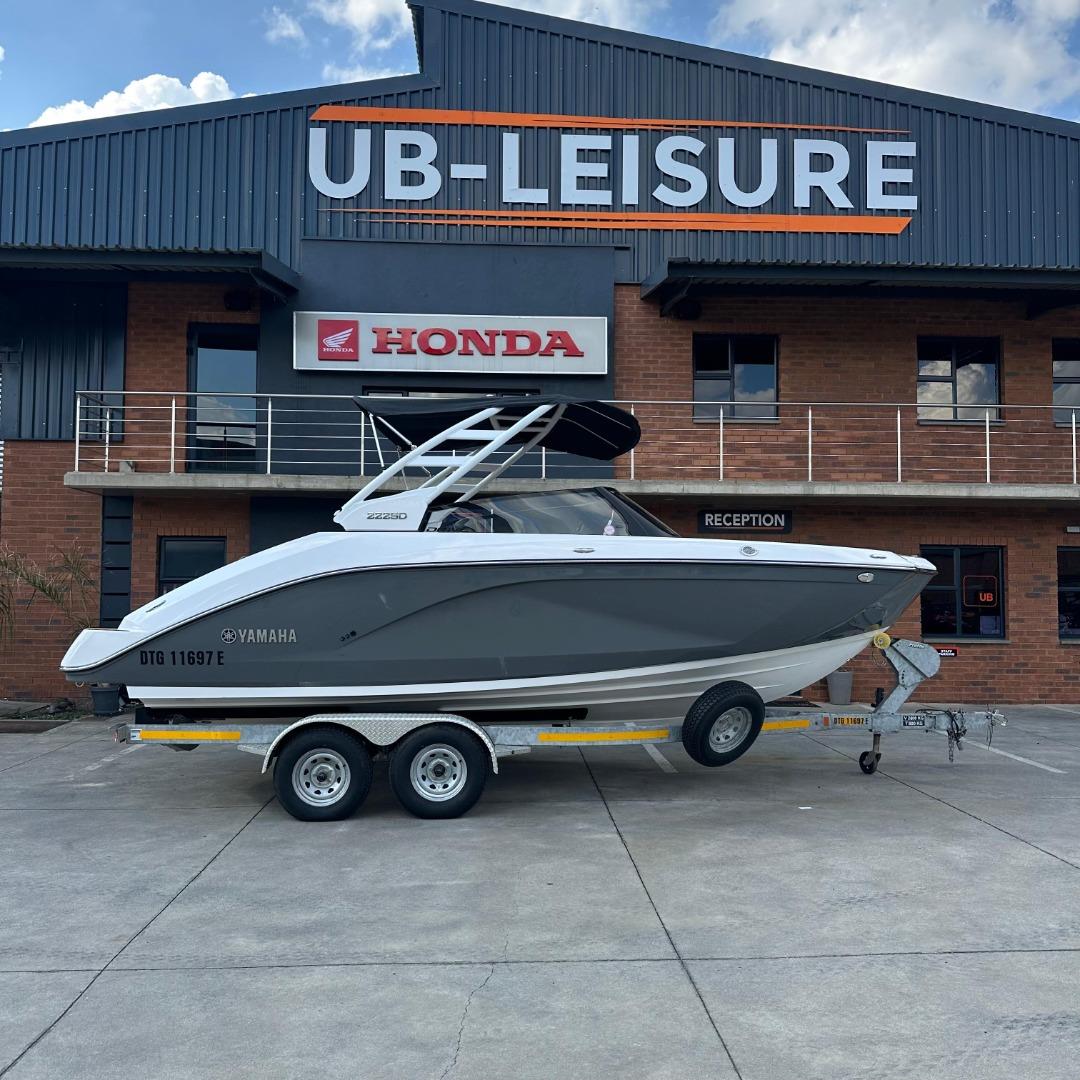 Used 2025 Yamaha 222SD