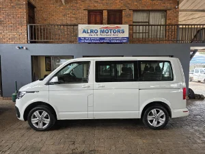 Used 2022 Volkswagen Transporter 2.0TDI Kombi SWB Trendline auto Used 2022 Volkswagen Transporter 2.0TDI Kombi SWB Trendline auto