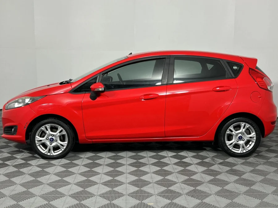 Used 2016 Ford Fiesta 5-door 1.0T Trend - WeBuyCars Richmond