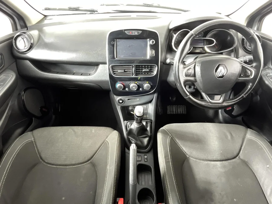Used 2017 Renault Clio 66kW turbo Expression - WeBuyCars  Witbank