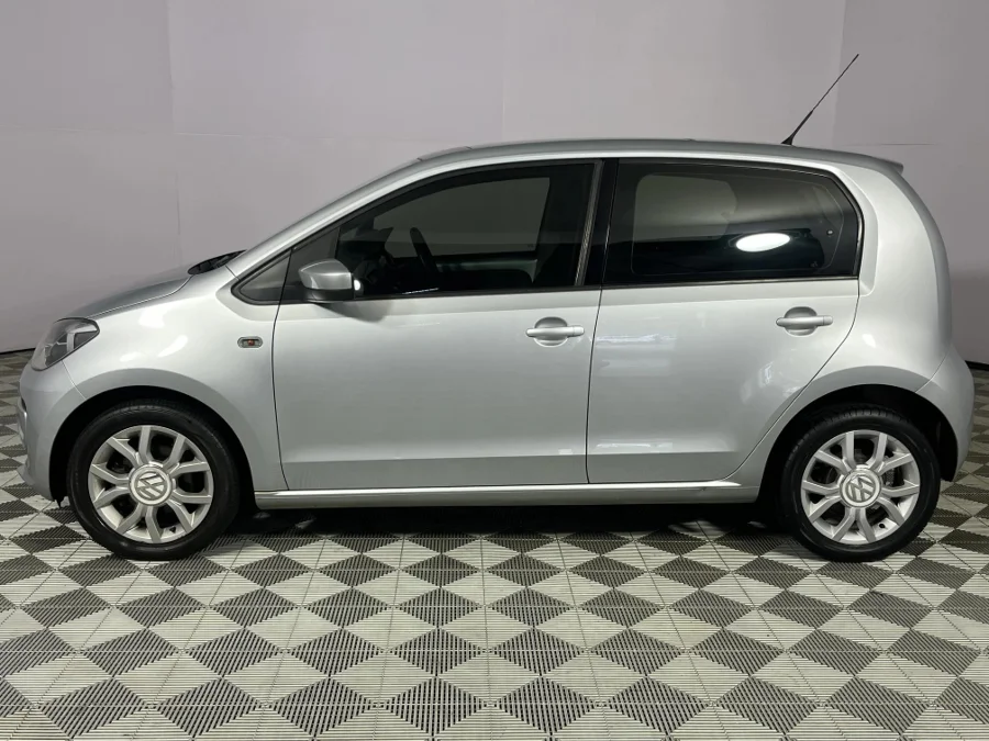 Used 2016 Volkswagen up! move up! 5-door 1.0 - WeBuyCars Durban