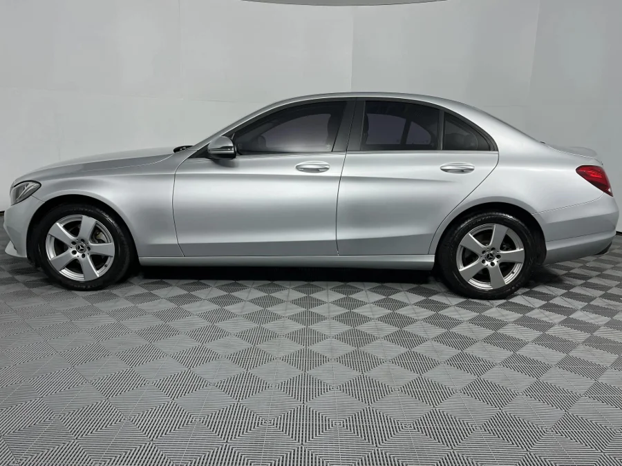 Used 2017 Mercedes-Benz C-Class C180 auto - WeBuyCars Richmond