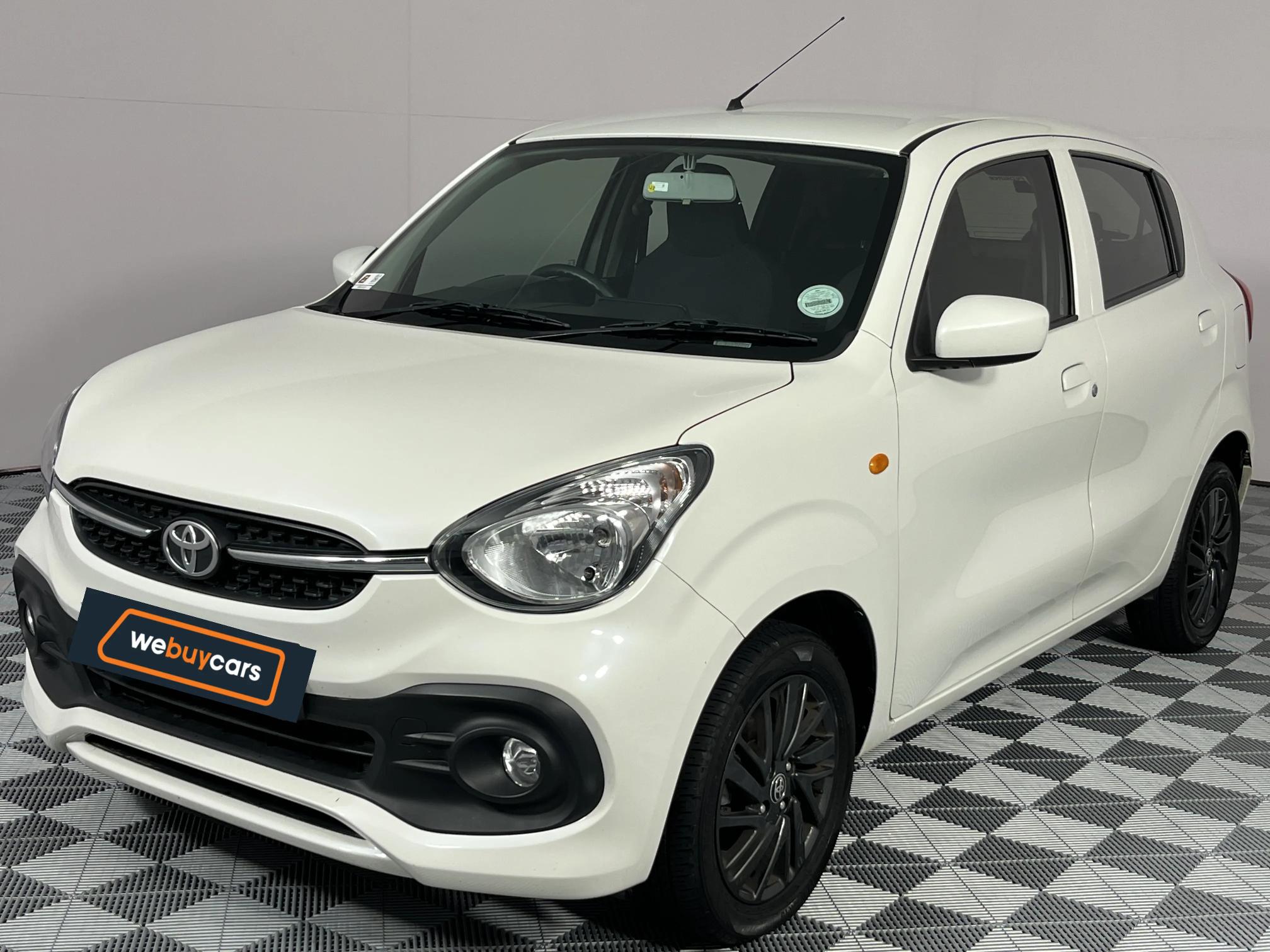 Used 2023 Toyota Vitz 1.0 XR manual