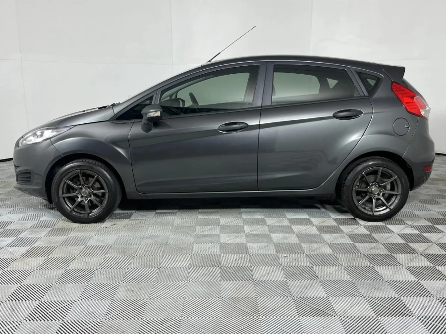 Used 2017 Ford Fiesta 5-door 1.0T Ambiente - WeBuyCars Riverhorse