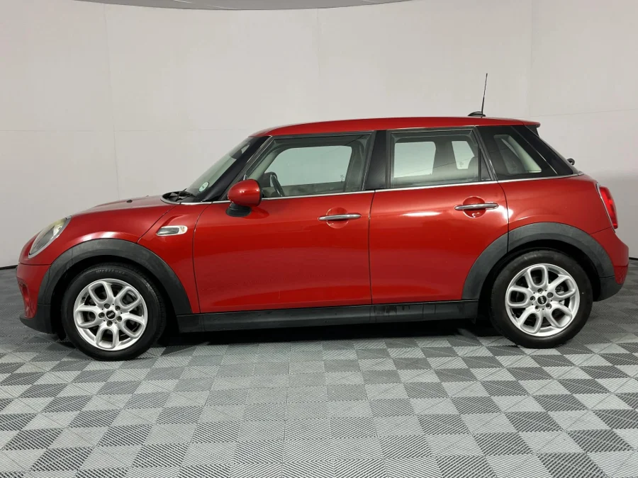 Used 2016 MINI Hatch Cooper Hatch 5-door Seven 7 - WeBuyCars Lansdowne