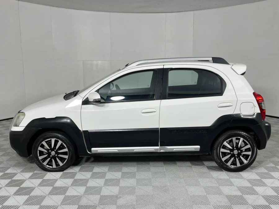 Used 2015 Toyota Etios Cross 1.5 Xs - WeBuyCars Gqeberha