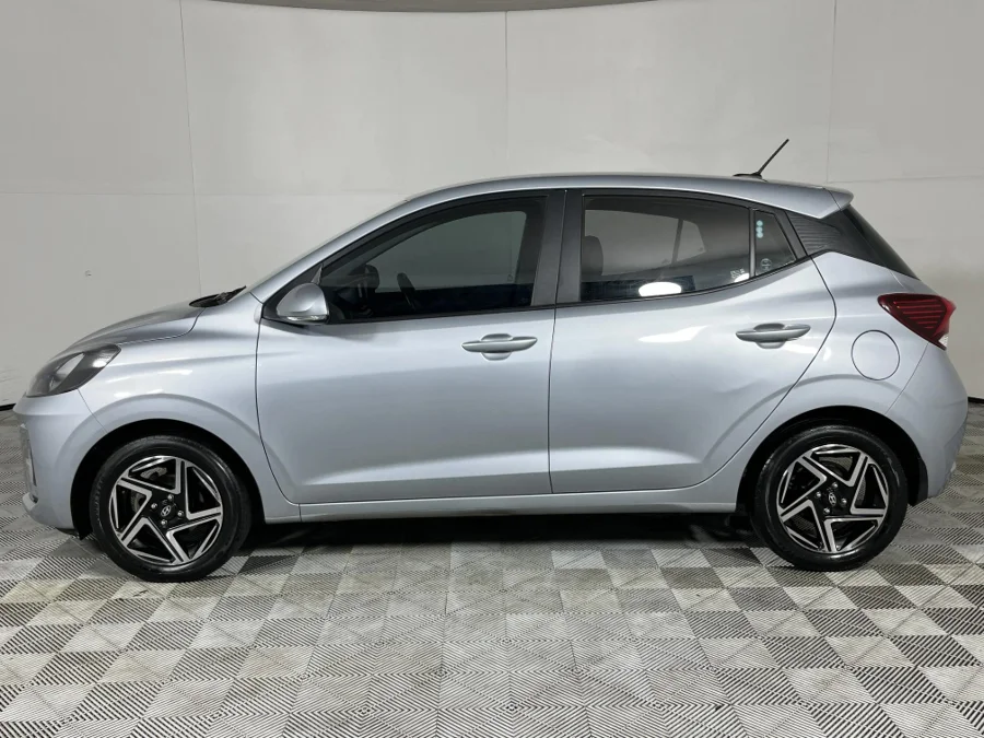 Used 2025 Hyundai Grand i10 1.2 Fluid hatch manual - WeBuyCars JHB South