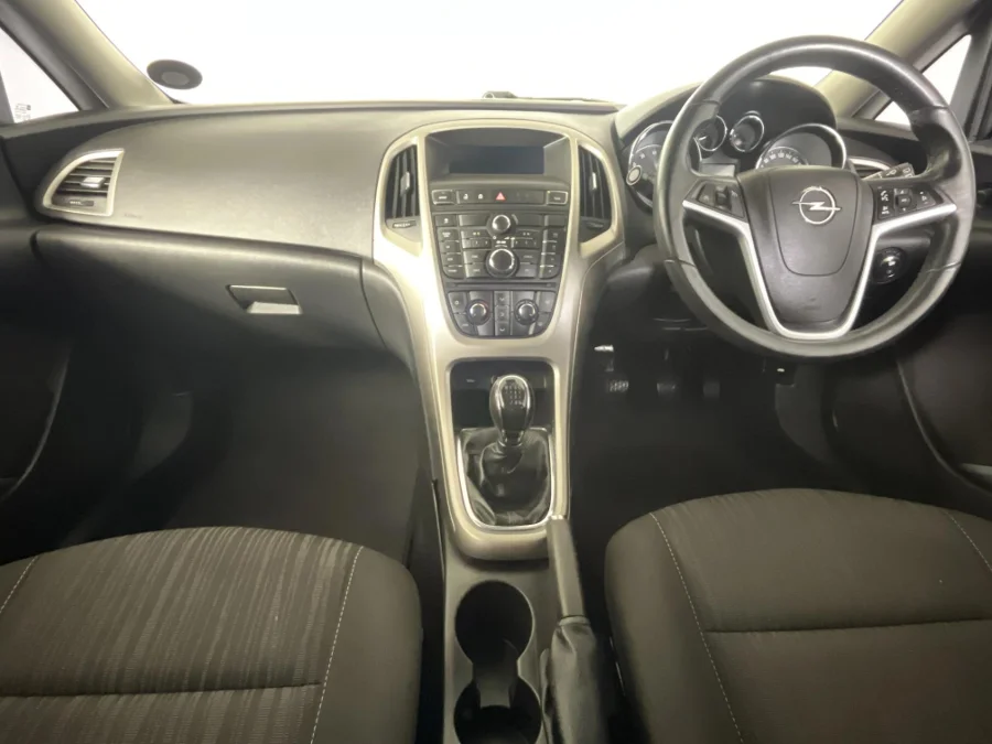 Used 2012 Opel Astra hatch 1.4 Turbo Enjoy Plus - WeBuyCars Richmond