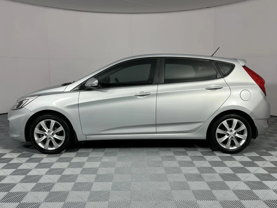 Used 2015 Hyundai Accent hatch 1.6 Fluid - WeBuyCars Brackenfell Cape Town