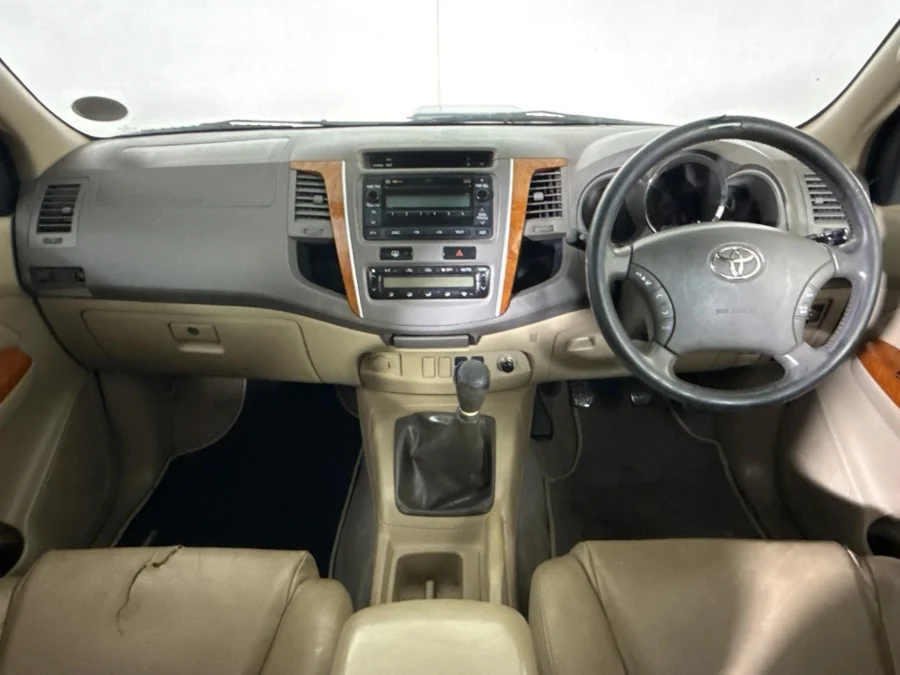 Used 2010 Toyota Fortuner 3.0D-4D - WeBuyCars Midstream