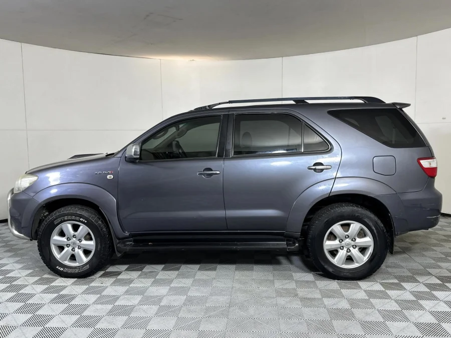 Used 2010 Toyota Fortuner 3.0D-4D - WeBuyCars Midstream