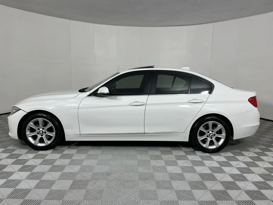 Used 2015 BMW 3 Series 320i sports-auto - WeBuyCars Gqeberha