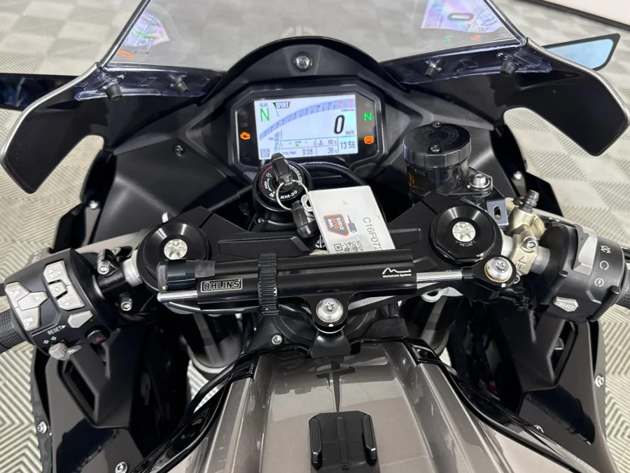 Used 2025 Kawasaki Zx10 -R - WeBuyCars Midstream Used 2025 Kawasaki Zx10 -R - WeBuyCars Midstream