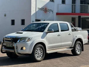 New 2013 Toyota Hilux 2.5D-4D double cab Raider New 2013 Toyota Hilux 2.5D-4D double cab Raider
