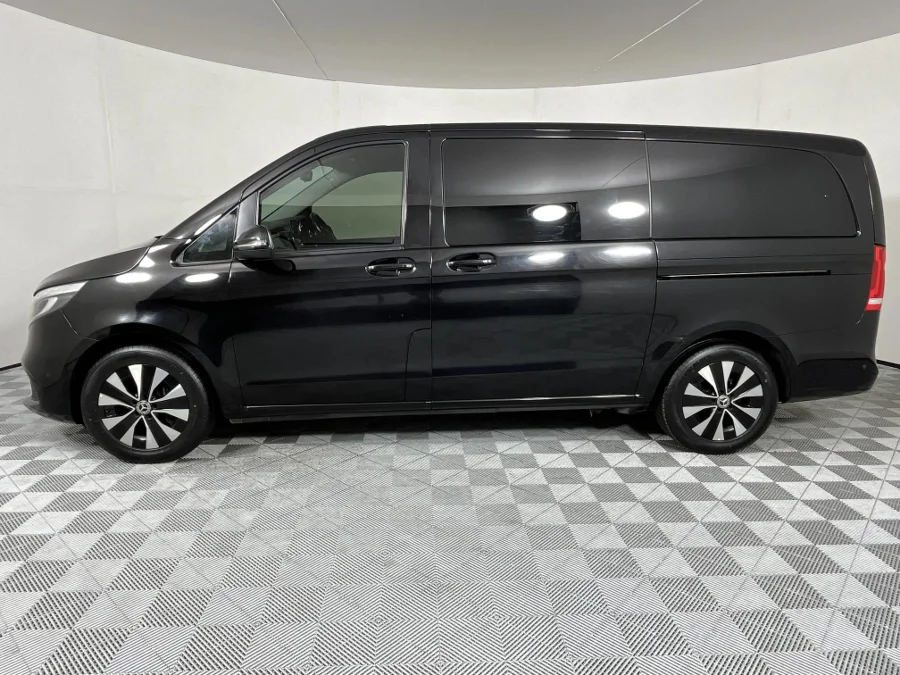 Used 2023 Mercedes-Benz V-Class V220d - WeBuyCars The Dome