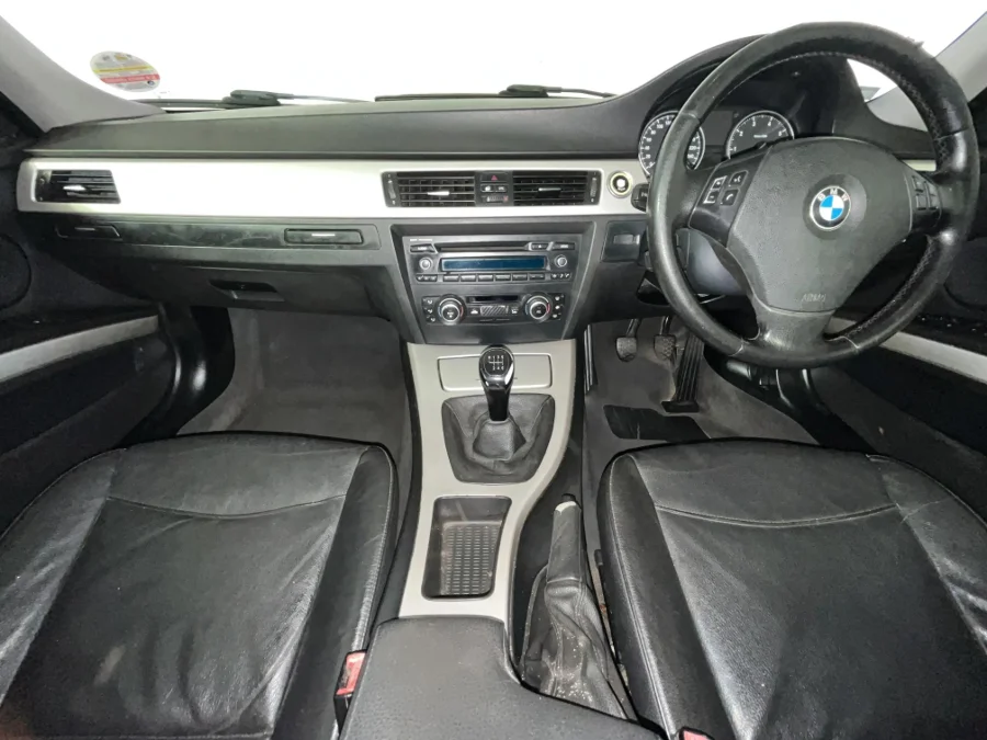 Used 2011 BMW 3 Series 320i Innovations - WeBuyCars Durban Used 2011 BMW 3 Series 320i Innovations - WeBuyCars Durban