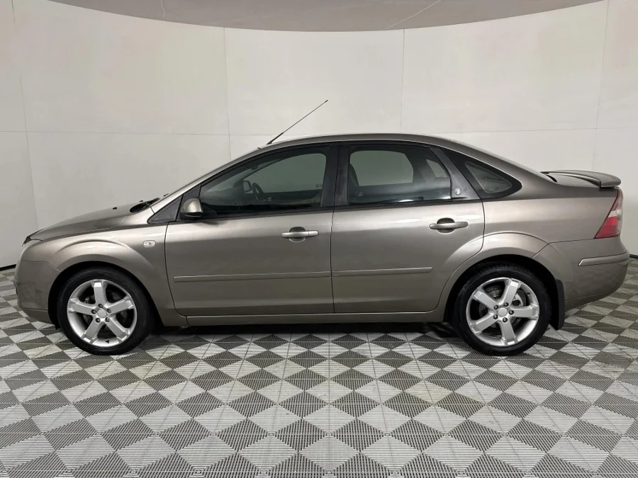 Used 2006 Ford Focus 2.0TDCi Ghia 4-door - WeBuyCars JHB South