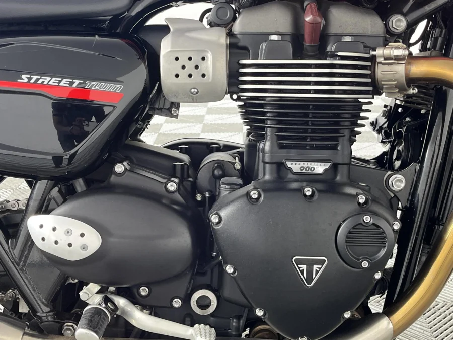 Used 2019 Triumph Street Twin 900 - WeBuyCars The Dome