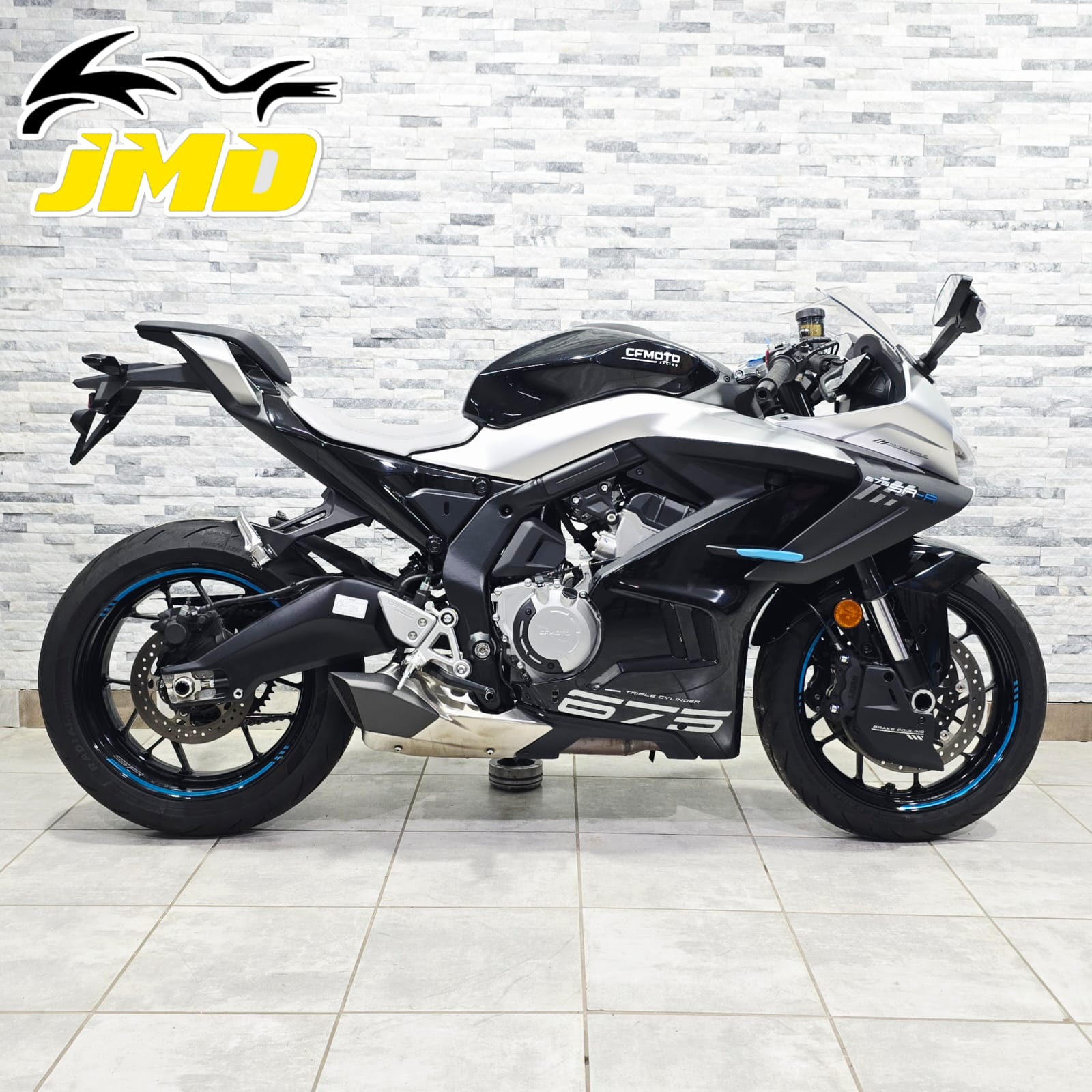2025 CF  MOTO SR-R 675