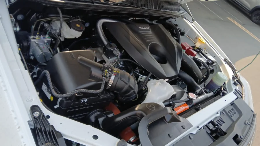 Used 2023 Isuzu D-Max 1.9TD double cab LS X-Rider auto - Khensani Imports And Exports
