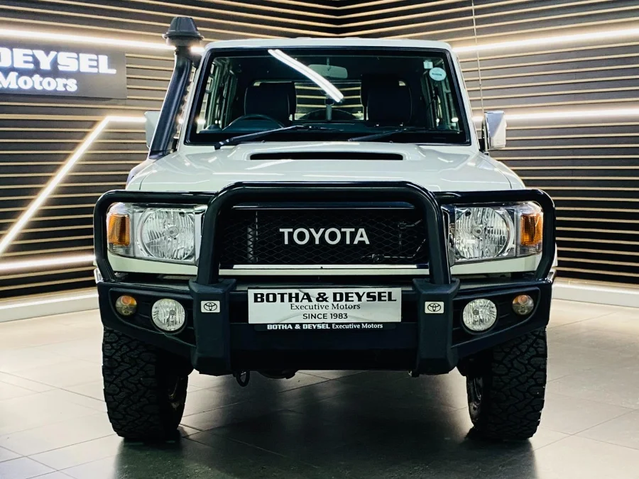 Used 2022 Toyota Land Cruiser 79 4.5D-4D V8 double cab LX 70th Anniversary - BOTHA AND DEYSEL EXECUTIVE MOTORS