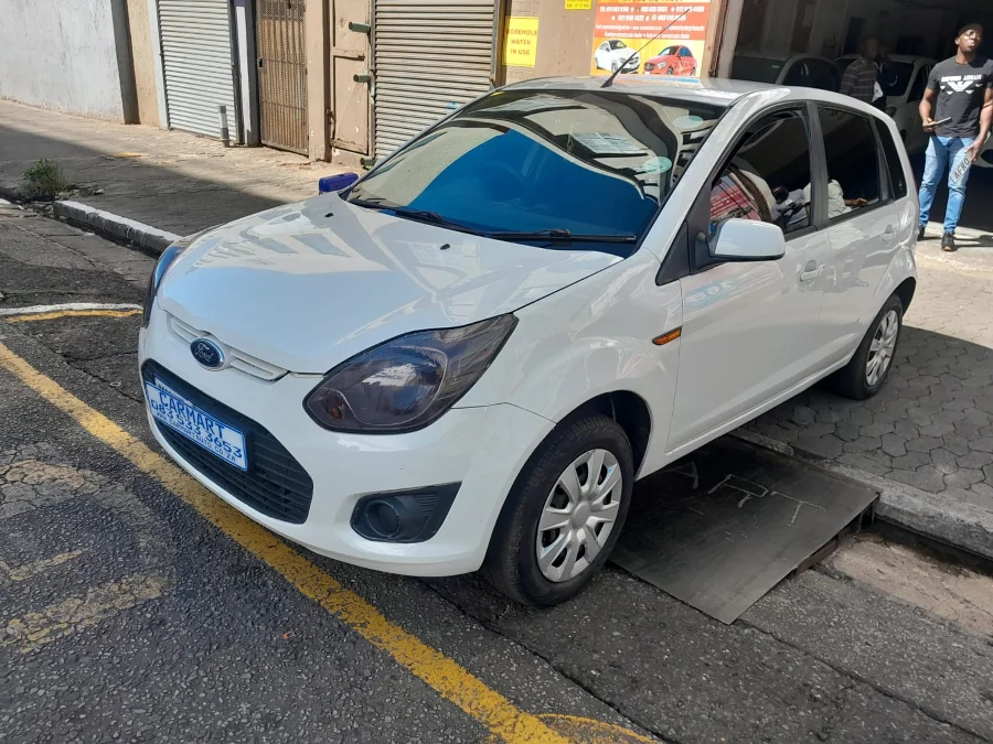 Used 2015 Ford Figo 1.4TDCi Ambiente - Carmart Auto Dealer