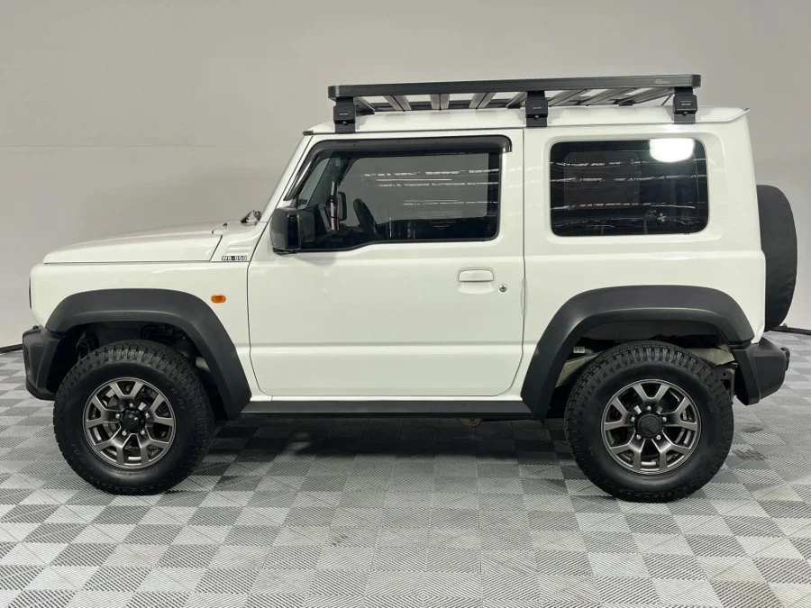 Used 2022 Suzuki Jimny 1.5 GLX AllGrip 3-door manual - WeBuyCars JHB South