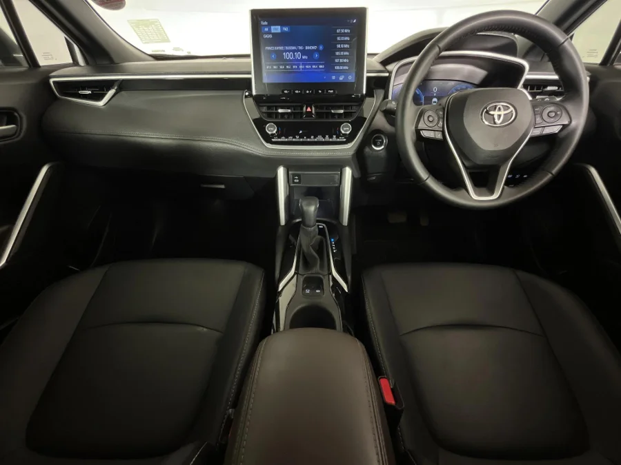 Used 2025 Toyota Corolla Cross 1.8 HEV XR - WeBuyCars Riverhorse