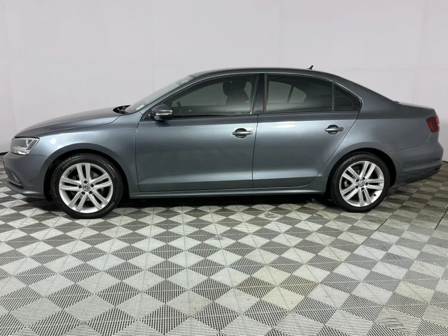 Used 2017 Volkswagen Jetta 1.4TSI Comfortline auto - WeBuyCars Brackenfell Cape Town