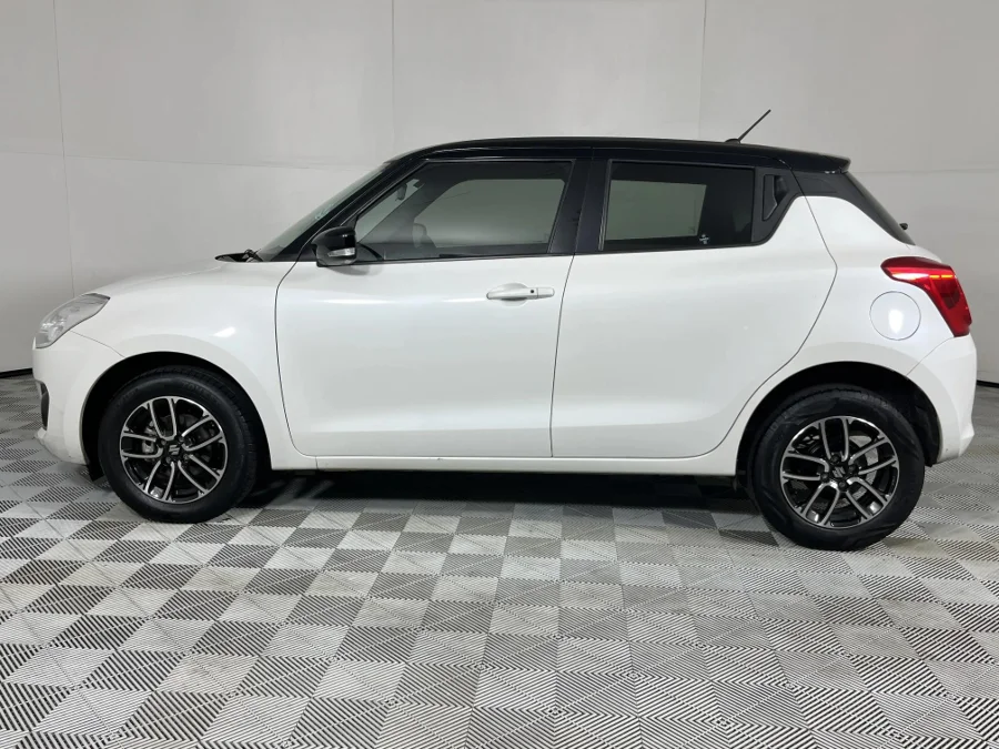 Used 2023 Suzuki Swift 1.2 GLX auto - WeBuyCars Riverhorse