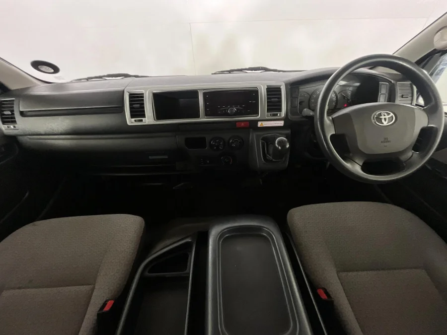 Used 2018 Toyota Quantum 2.5D-4D GL 14-seater bus - WeBuyCars Silverlakes