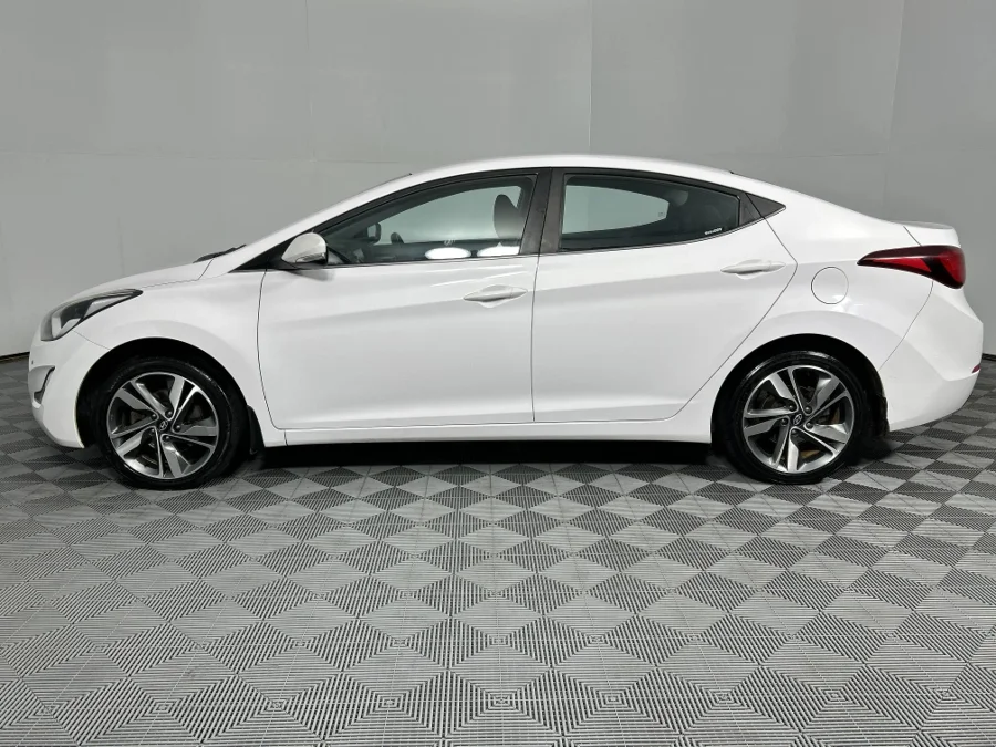 Used 2015 Hyundai Elantra 1.6 Premium auto - WeBuyCars Richmond