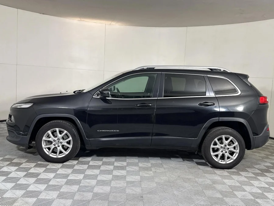 Used 2015 Jeep Cherokee 2.4L Longitude - WeBuyCars Midstream