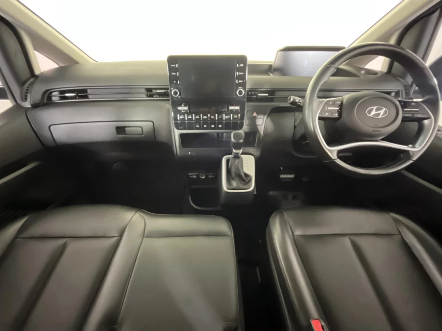 Used 2021 Hyundai Staria 2.2D Executive 9-seater - WeBuyCars The Dome