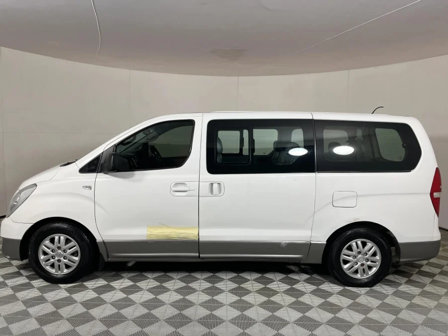 Used 2016 Hyundai H-1 2.5VGTi bus Elite 9-seater - WeBuyCars JHB South