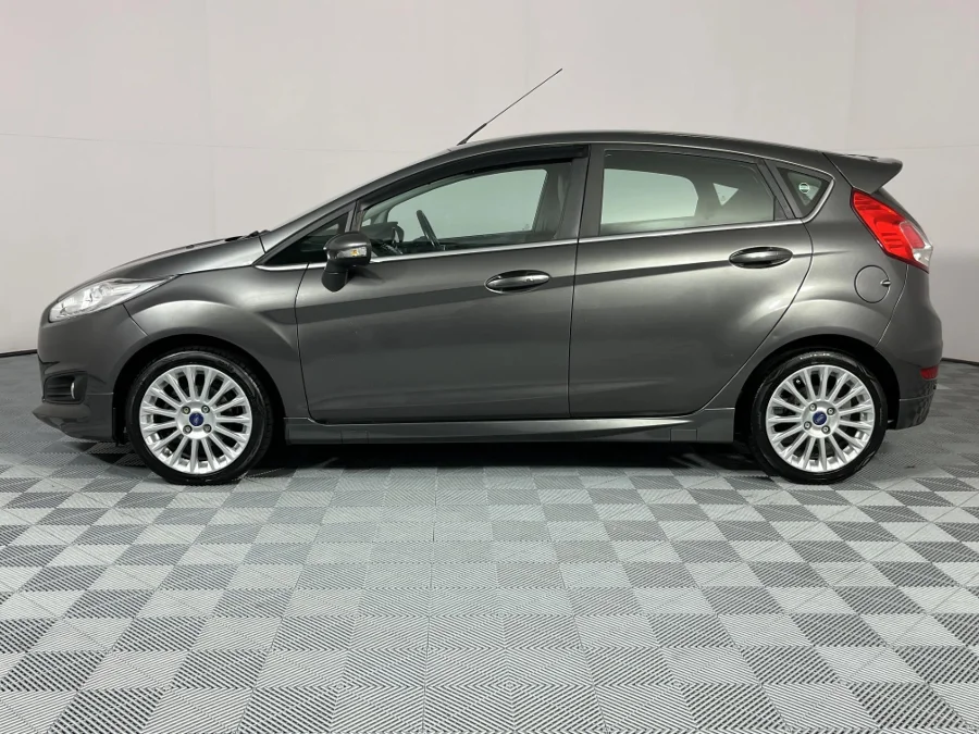 Used 2016 Ford Fiesta 5-door 1.0T Titanium - WeBuyCars Brackenfell Cape Town