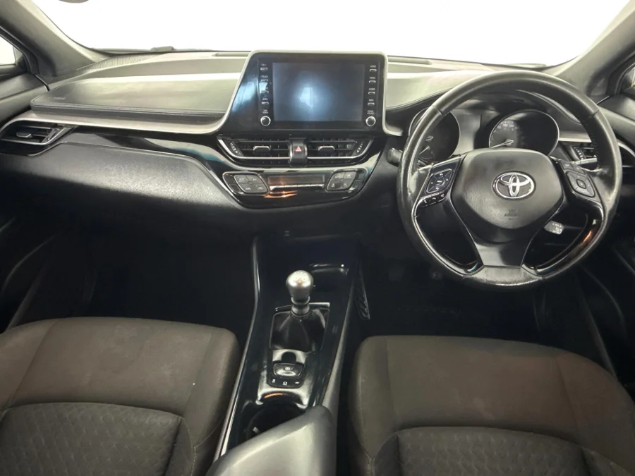 Used 2020 Toyota C-HR 1.2T Plus manual - WeBuyCars Vereeniging